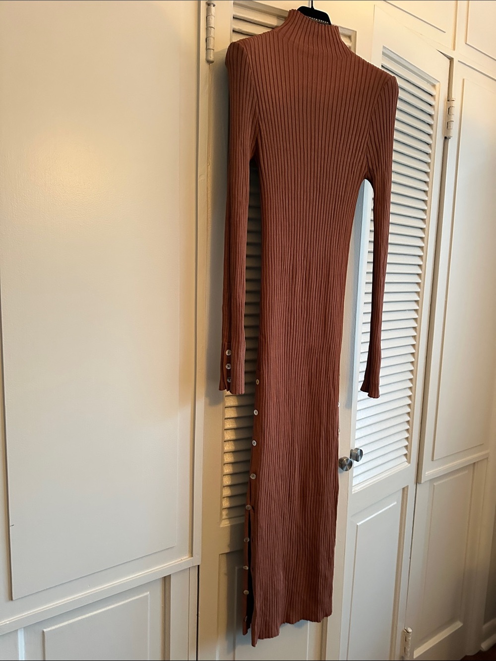 Zara Ribbed Long-Sleeve Mock Neck Dress in Rust Brown